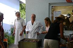 Grillen fr die Aktion: Ein Dach fr St. Erhard