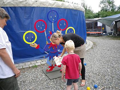 Spielstnde - Sigkeitenkatapult